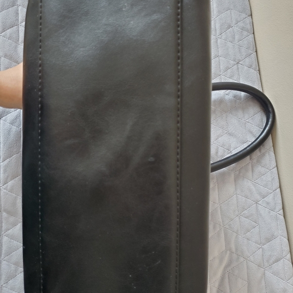 Betsey Johnson black tote with donut shape metal closure - Picture 9 of 15